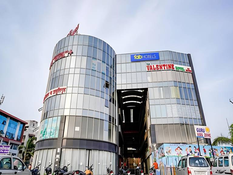 FabHotel The Valentine Udhna Road