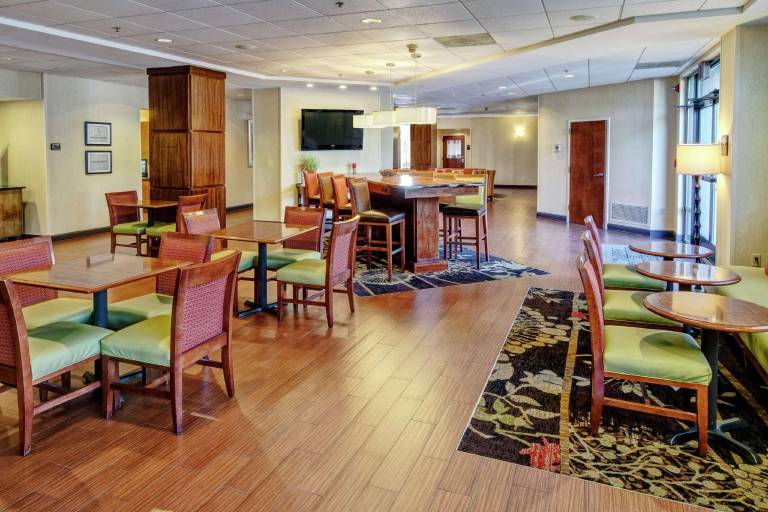 Hampton Inn Elizabeth City — photo 4