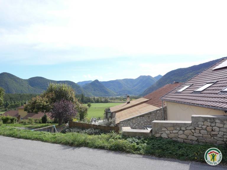 Gite with patio & garden — photo 3