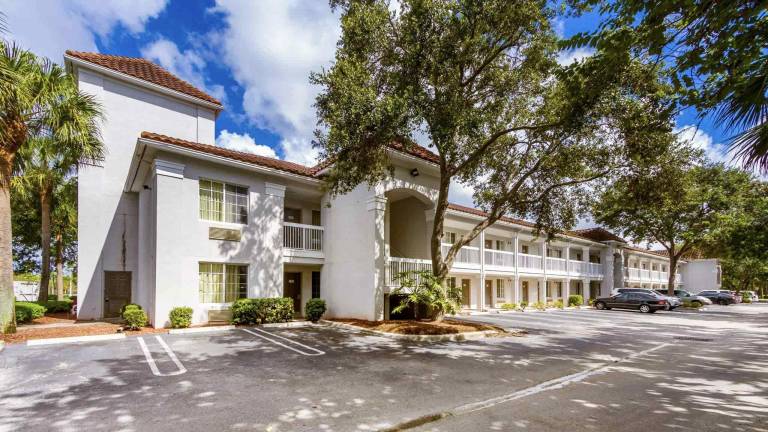 Studio 6 Extended Stay - Coral Springs, FL - Fort Lauderdale in Coral Springs, FL