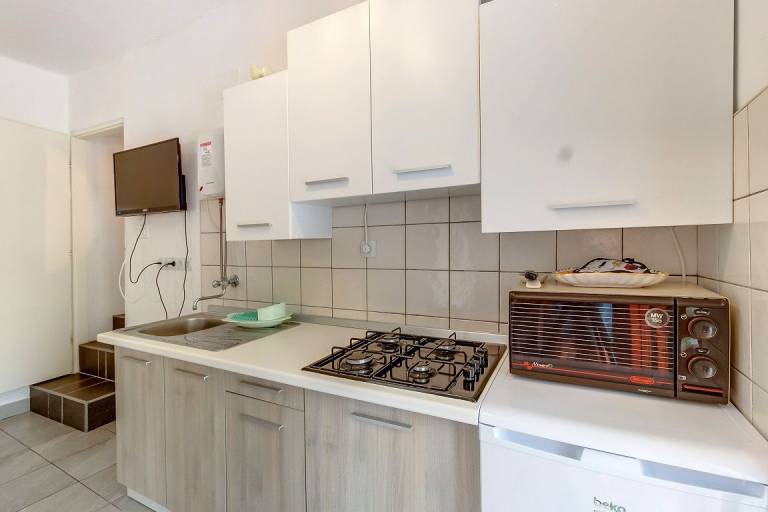 Apartment with barbecue | Garden view — photo 5