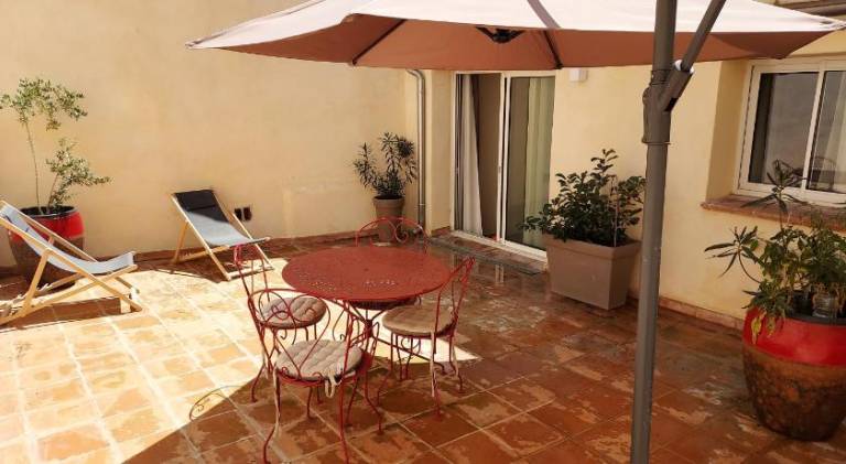 Appartement duplex avec cour exterieure Avignon centre — photo 4