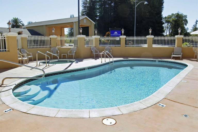 Fairview Inn & Suites — photo 5