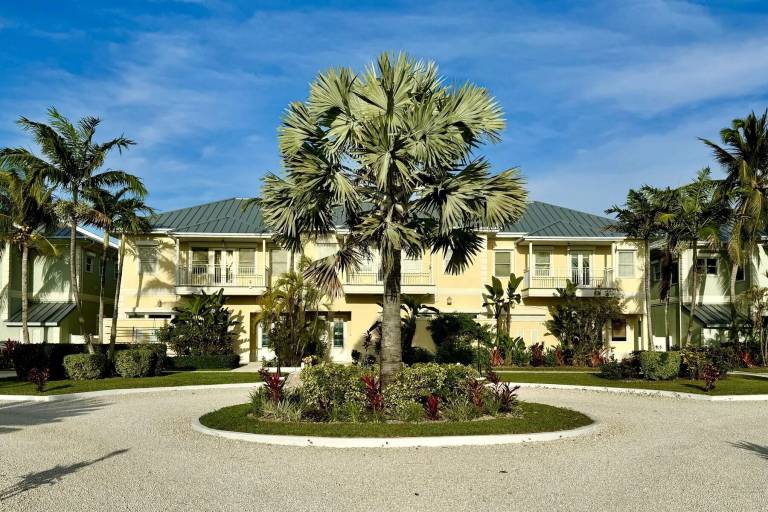 House The Bahamas