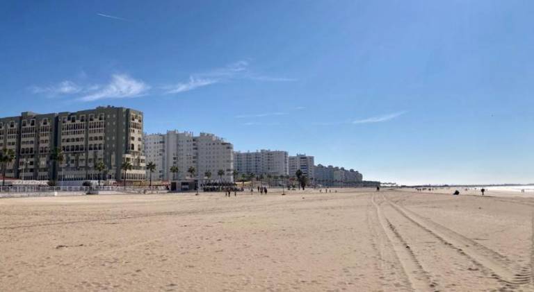 ESTUDIO BLEGAMAR VISTAS - Playa, WiFi y Aparcamiento — photo 4