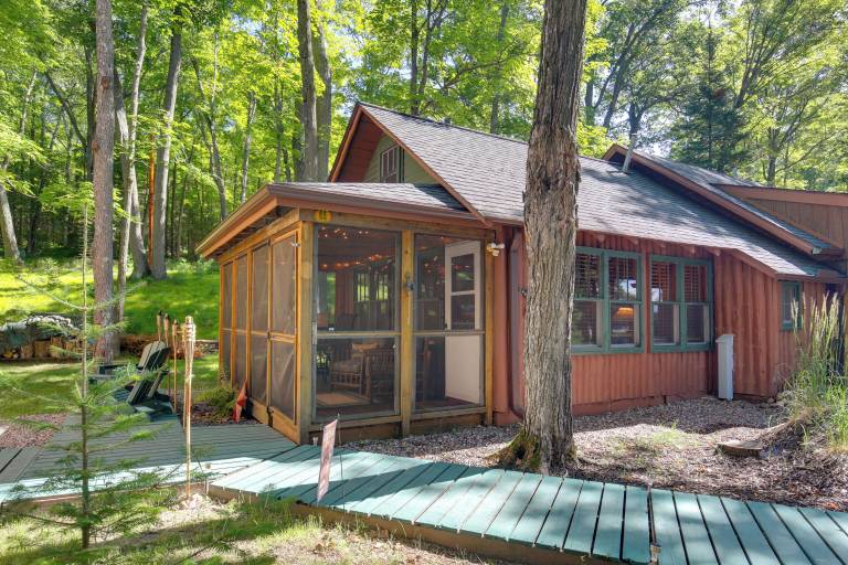 Cabin  Sayner