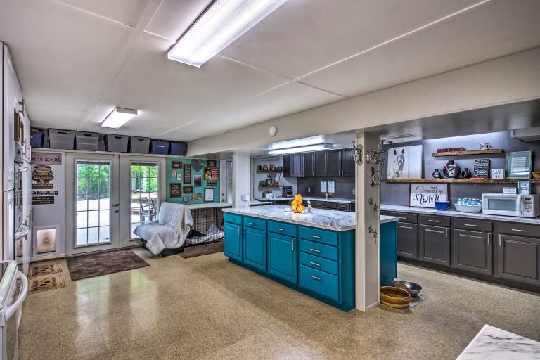 Mammoth Cave Rental on 50 Acres: Shared Amenities — photo 5