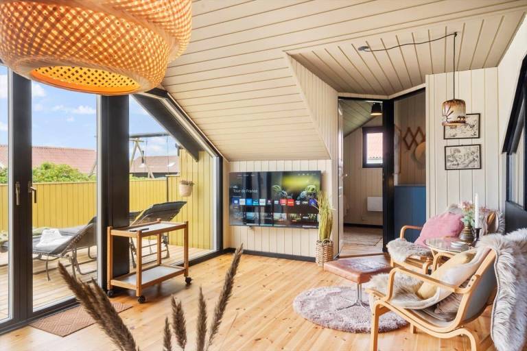 Vacation home with grill & terrace — photo 2