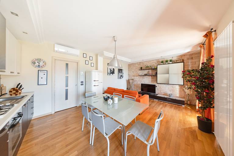 Fully equipped lovely rental apartment with terrace & pool | Pet-friendly — photo 3