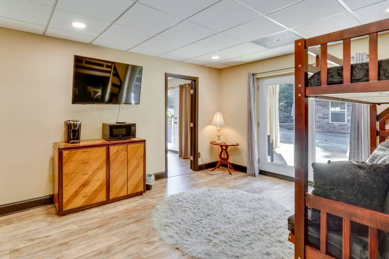 Cozy, Pet-Friendly Retreat in Hickory w/ Fire Pit! — photo 4