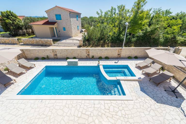 Fully equipped villa with sauna, barbeque & private pool | Sea view | Pet-friendly — photo 3