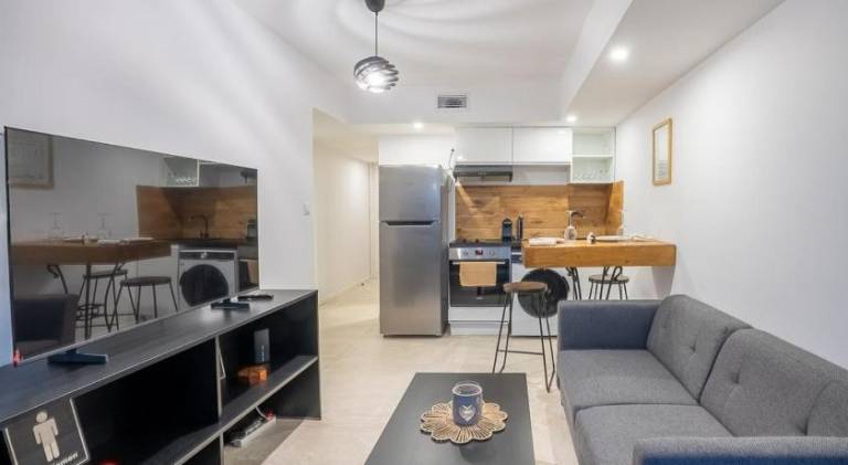 Lovely holiday apartment with patio & garden | Pets allowed — photo 2