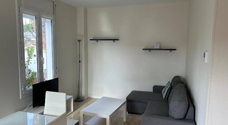 Rental apartment with terrace, yard & BBQ — photo 2
