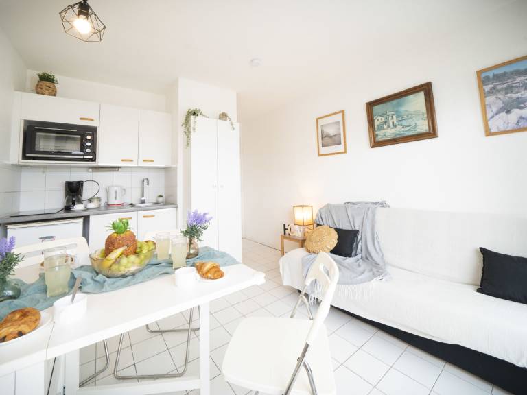 Apartment with patio | Close to the beach | Pet-friendly — photo 2