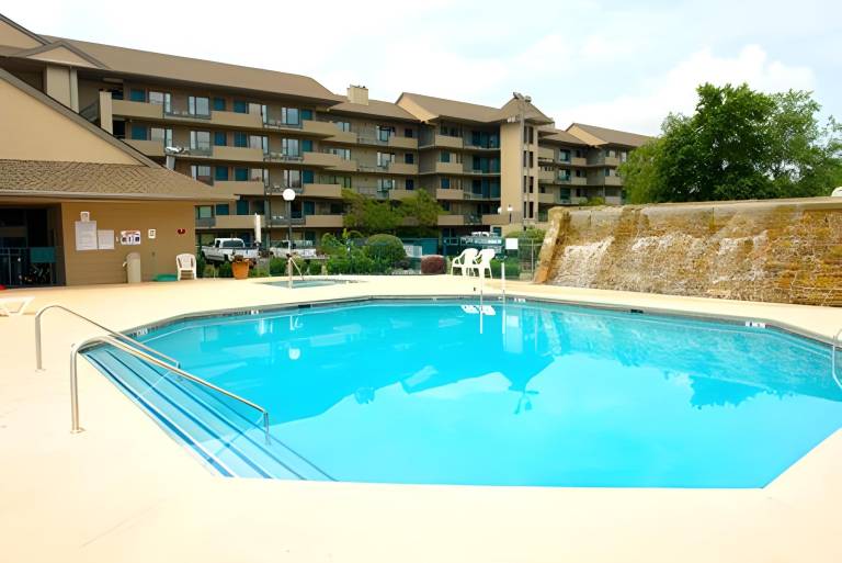 Arbors at Island Landing Hotel & Suites — photo 3