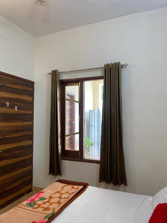 Ample vacation home with patio & garden | Good for workation | Dogs allowed in Amritsar
