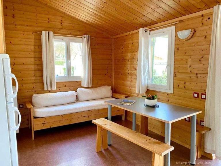 Chalet with terrace, hot tub & heated pool — photo 2
