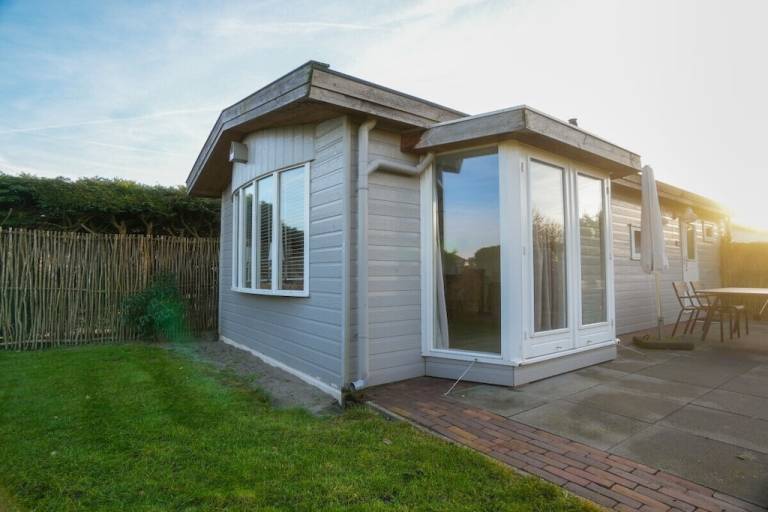 Fully equipped chalet with yard | Pets are welcome — photo 2