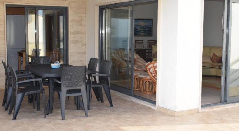 Fully equipped villa with garden, grill & jacuzzi | Next to the beach | Pets are welcome — photo 4