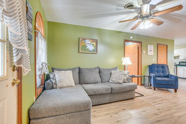 Quaint Zanesville Home w/ Game Room & Yard! — photo 4