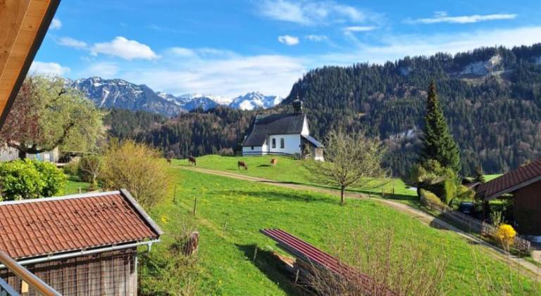 Rental apartment with terrace in Fischen im Allgaeu