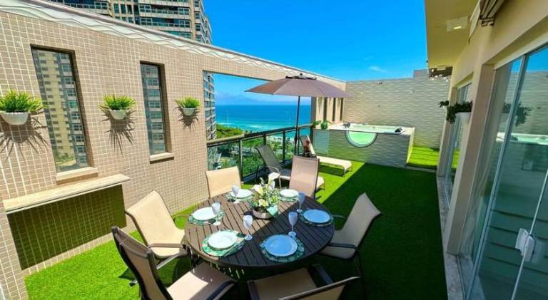 Apartment with pool & hot tub in Rio de Janeiro