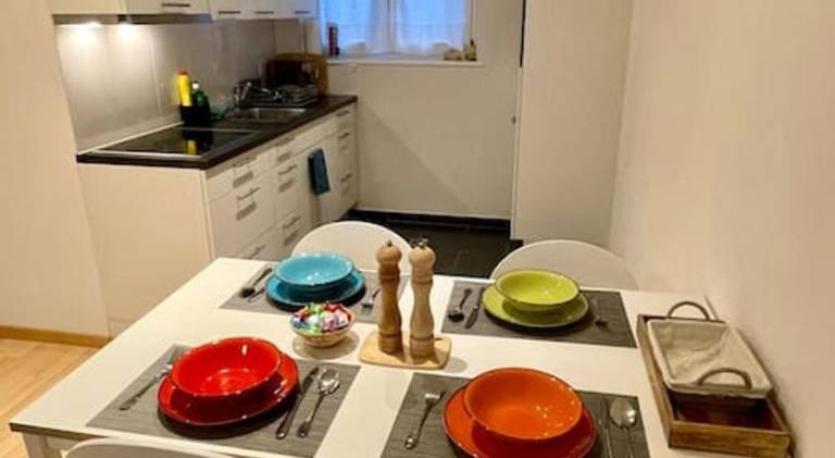 Gemutliche Wohnung an bester Lage im Kreis 4 — photo 3