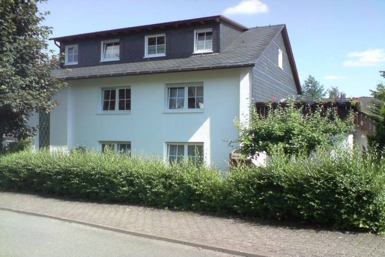 House with patio, garden & barbecue in Arnsberg