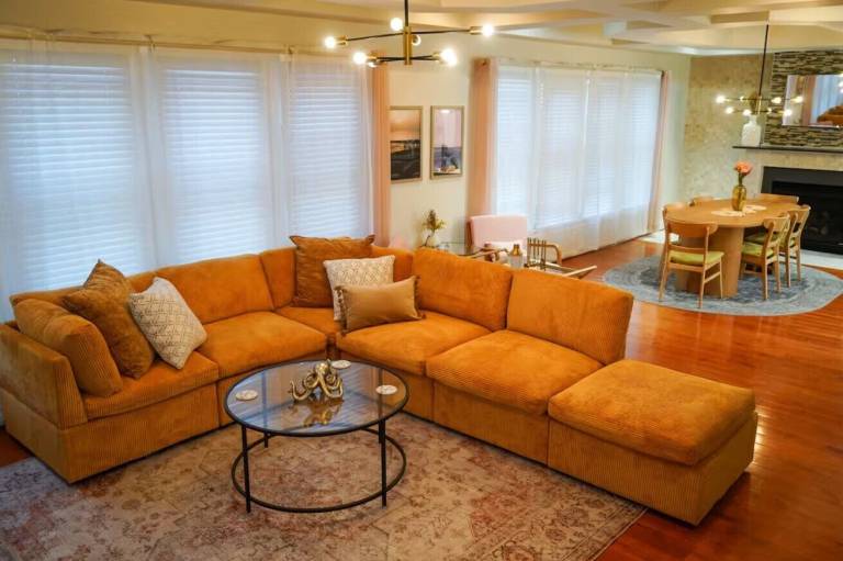 House  Hyattsville