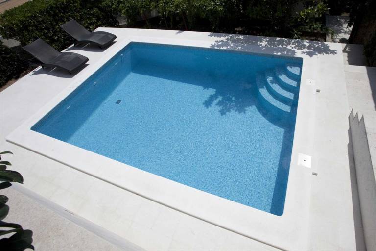 Graceful 5-BR Family Villa for 8, with private pool, close to the beach — photo 2
