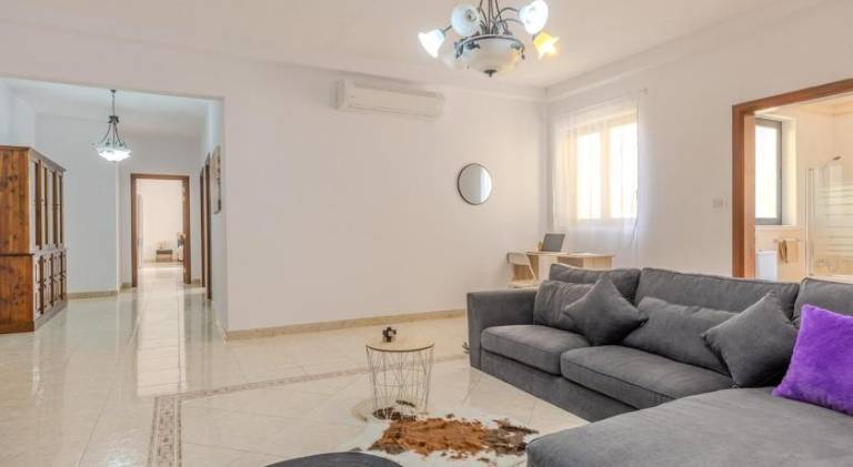 Fully equipped rental apartment | Dogs allowed in St. Julian's