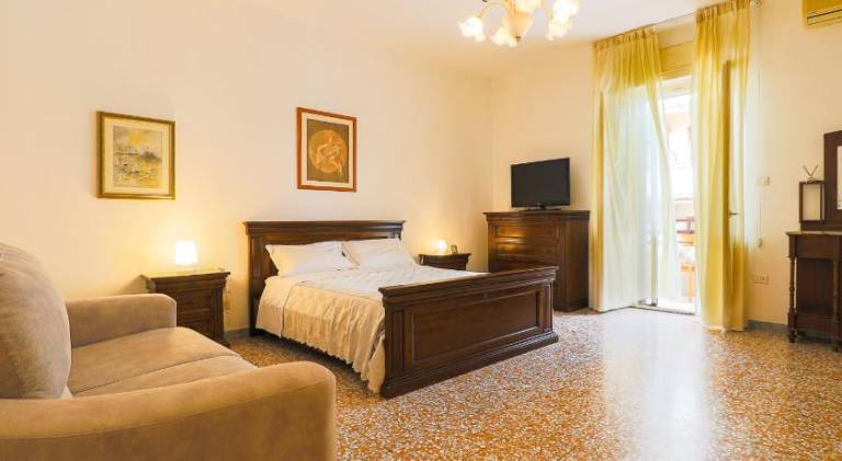 Rental apartment with 3 rooms for 9 persons in Gallipoli