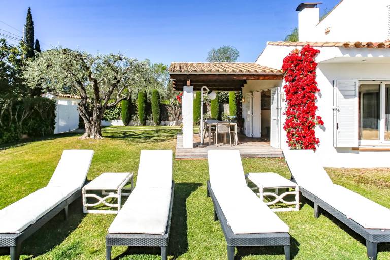 Just 10 minutes from Sitges, house with private garden and pool- — photo 5