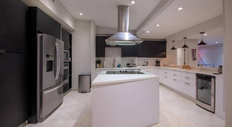 Lovely villa with pool | Pets are welcome — photo 2