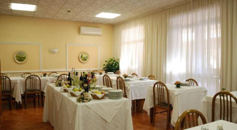 Hotel Iris Crillon — photo 5