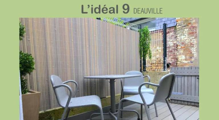 L'IDEAL 9 (hypercentre avec terrasse) in Touques