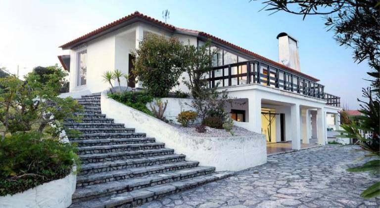 Villa with garden, BBQ & terrace — photo 2