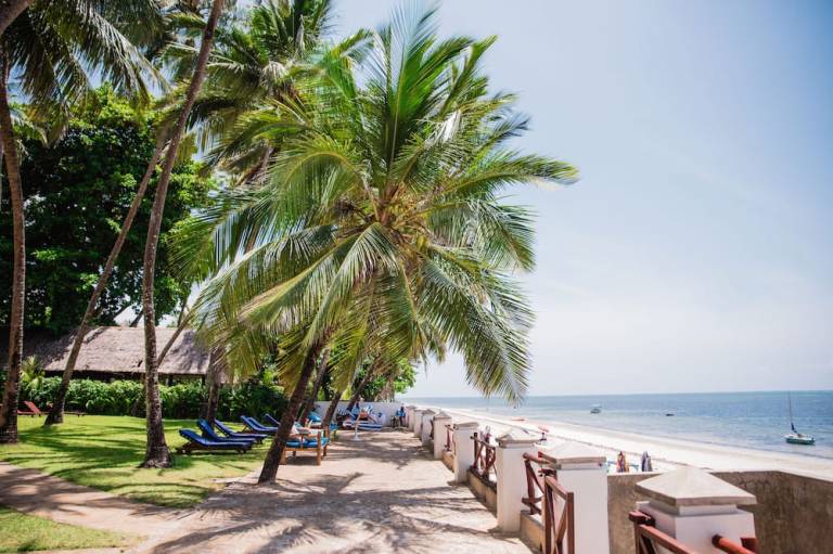 Plaza Beach Hotel