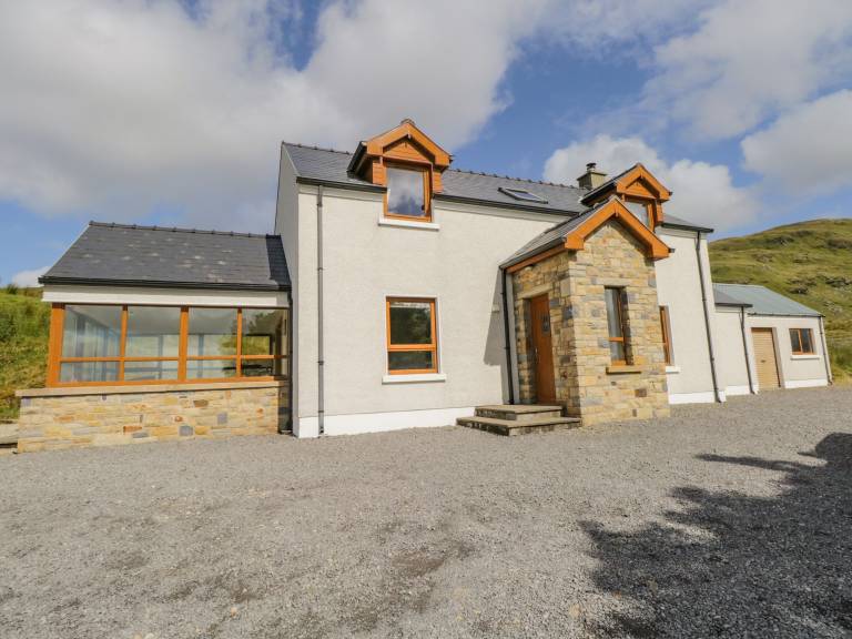Cottage Meenaguse Beg