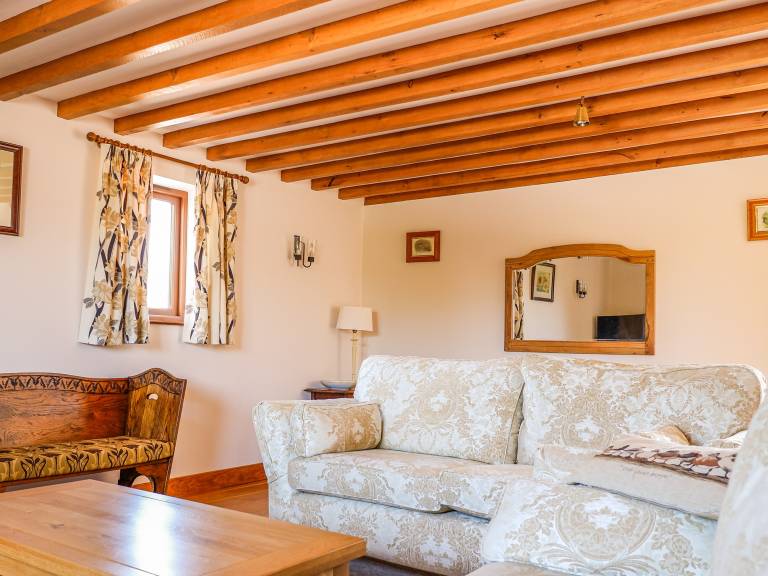 Children-friendly wonderful cottage with garden | Pets are welcome — photo 4
