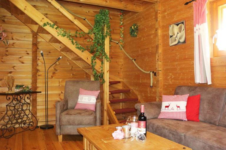 House with BBQ, terrace & yard | Garden view — photo 4