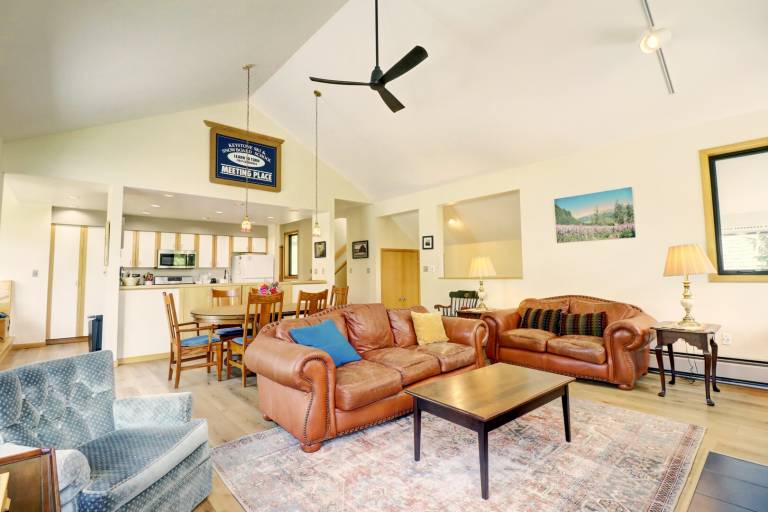 Family-oriented nice vacation home with private pool & terrace | Dogs allowed — photo 5