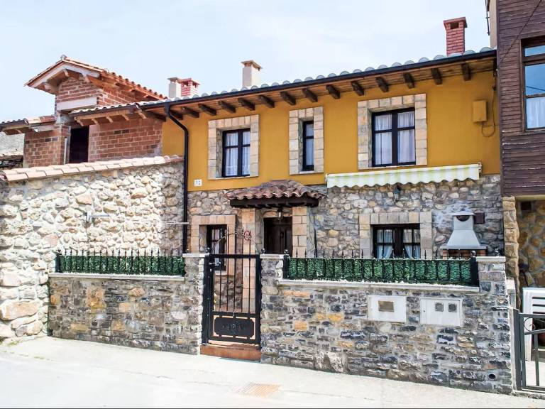 Ferienhaus in Lloro&ntilde;i&comma; Atlantikk&uuml;ste Spanien f&uuml;r max. 4 Personen am Atlantik