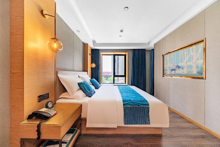 House with garden | Water view | Suitable for remote work | Pets are welcome in Taiyuan