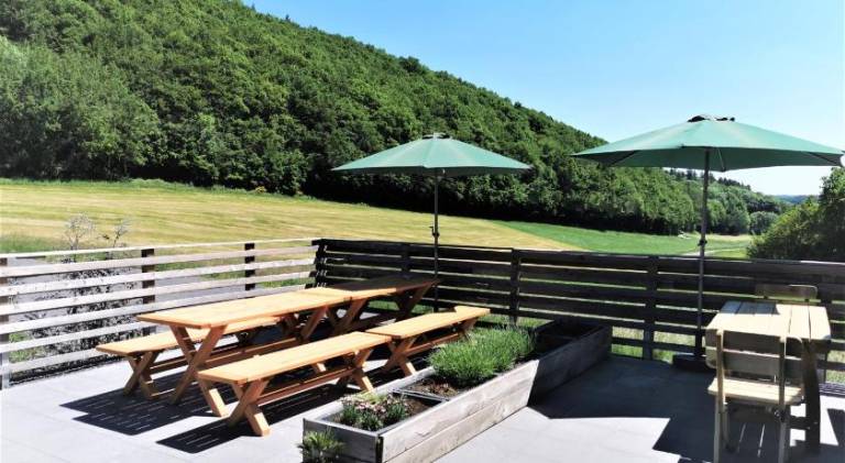 Wonderful holiday apartment with yard, patio & grill | Suitable for remote work | Dogs allowed — photo 4