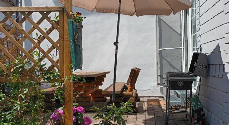Holiday apartment with barbecue, garden & terrace — photo 5