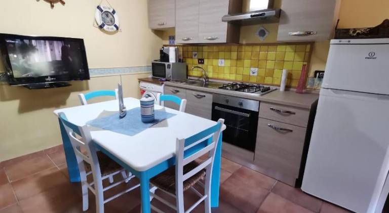 House with 1 room for 4 persons — photo 4
