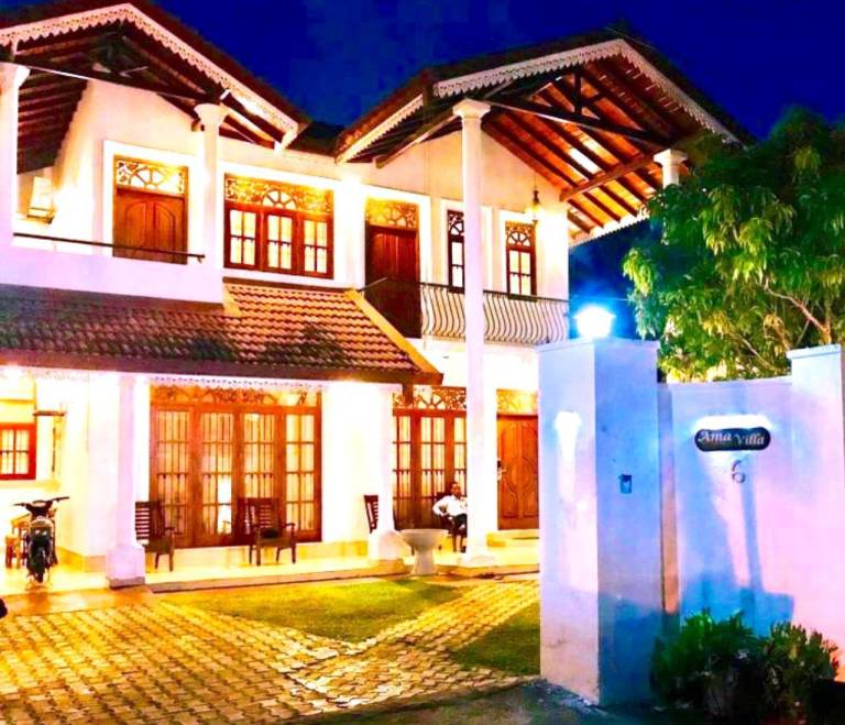 Villa  Negombo