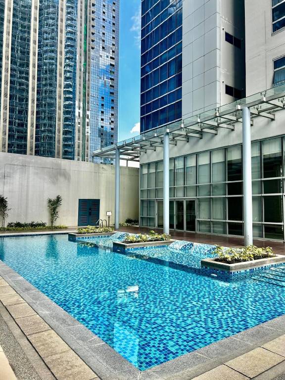 Pleasant house with terrace & pool | Pet-friendly in Taguig