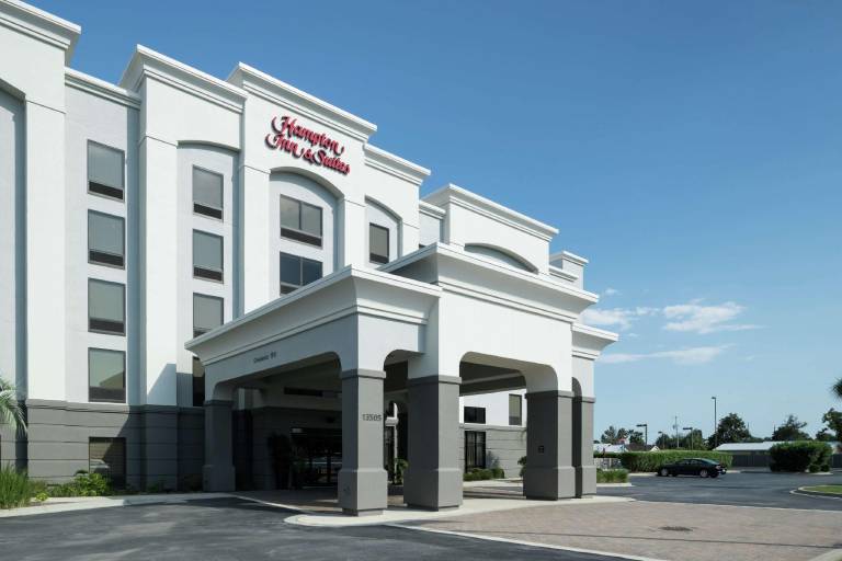 Hampton Inn & Suites Panama City Beach-Pier Park Area in Bay City, AL